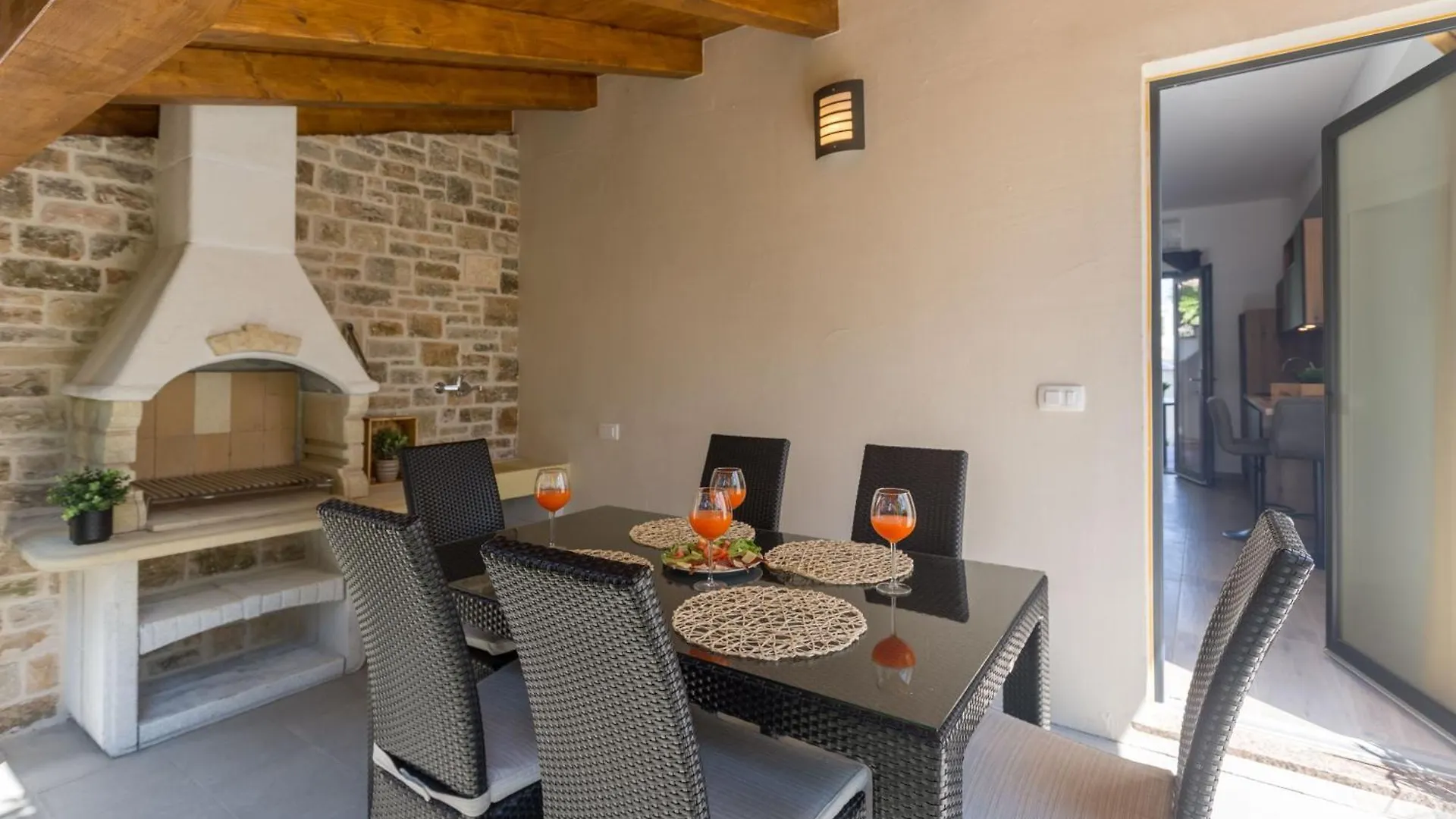 Moderne Ferienwohnung Mit Meerblick Porec 0*,