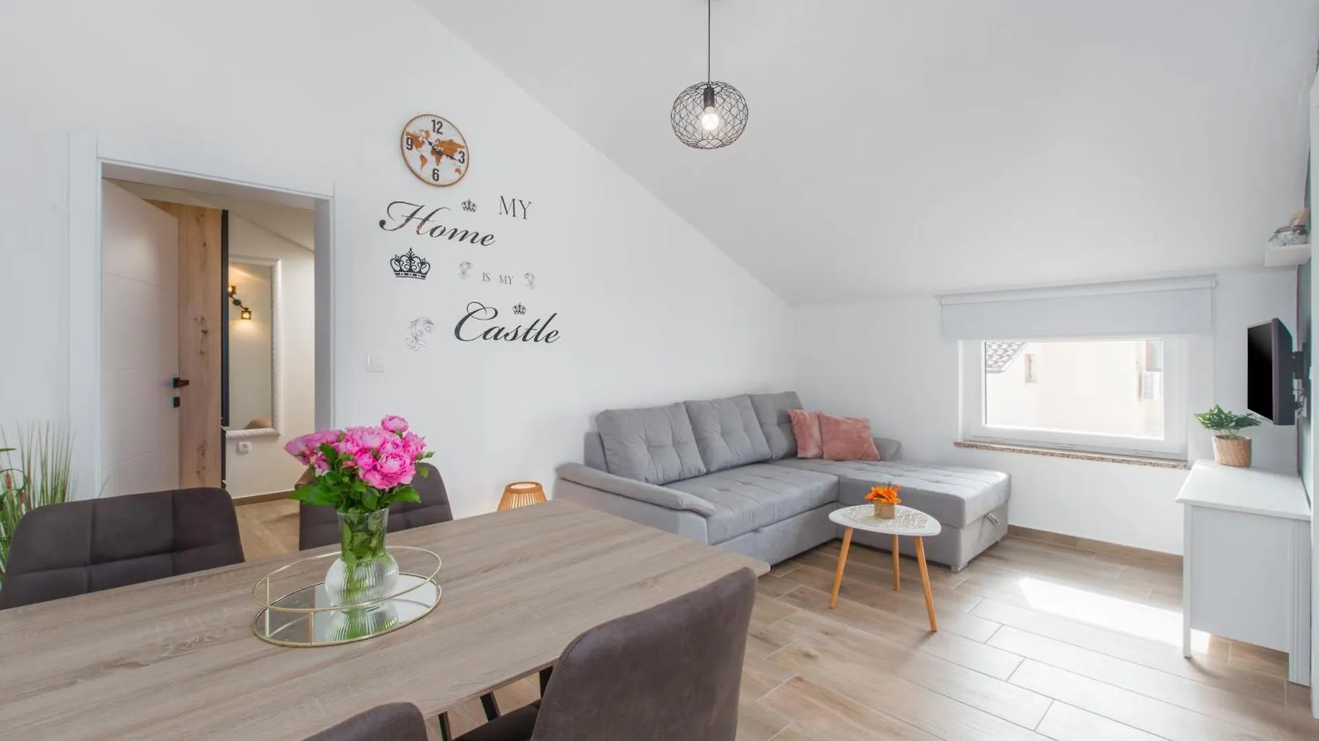 Moderne Ferienwohnung Mit Meerblick Porec